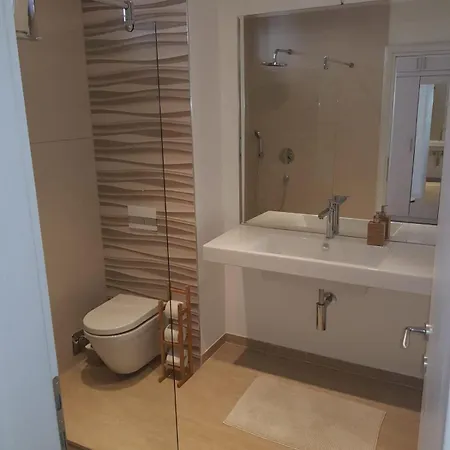 Luxury Two-story Loft Near Old Town - Private Garage & Balcony 公寓 斯普利特
