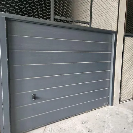 Apartment Luxury Two-story Loft Near Old Town - Private Garage & Balcony